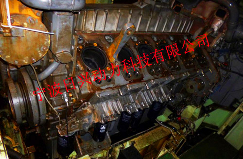 三菱S12柴油發(fā)動(dòng)機(jī)噴油器的檢測(cè)、調(diào)整